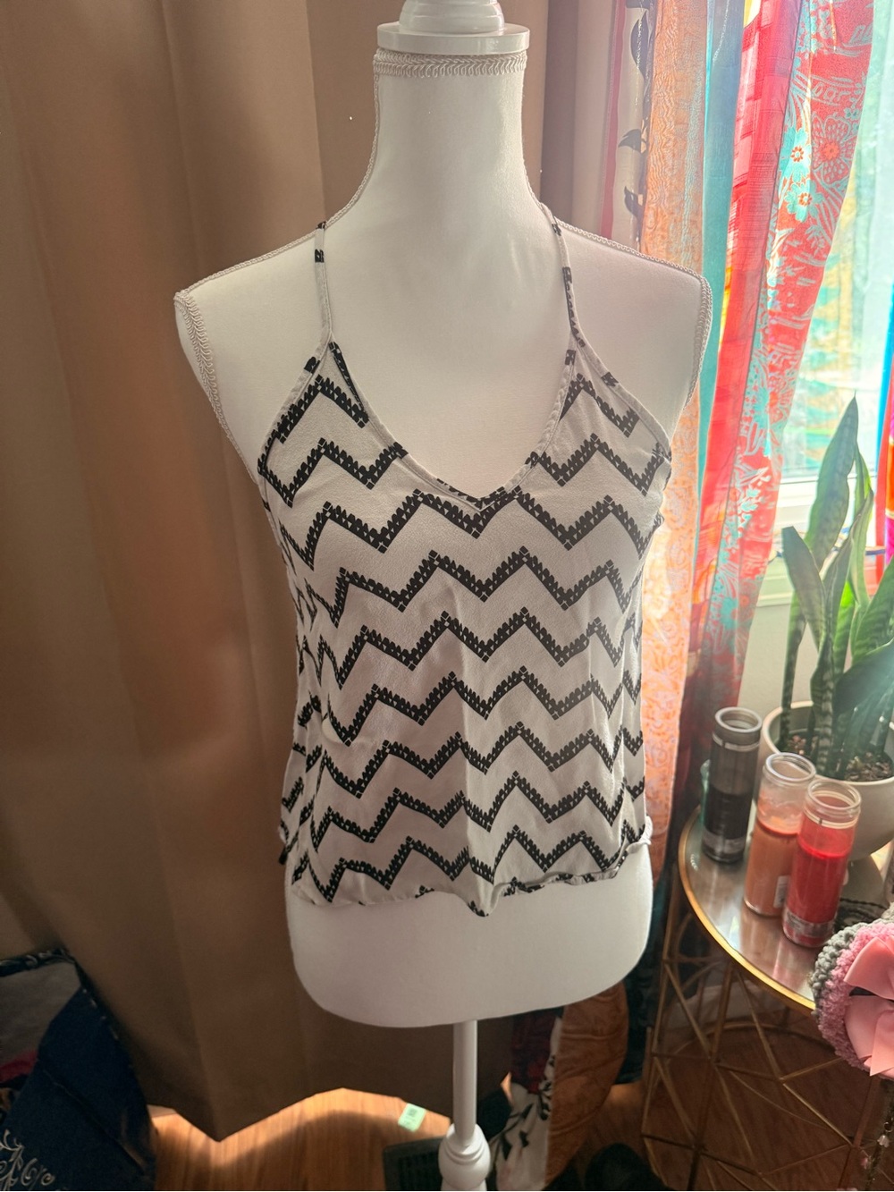 Forever 21 Black Chevron Print Cream V-Neck Camisole